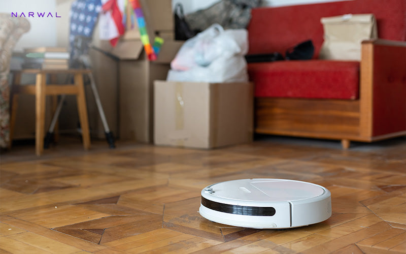 Robot vacuum navigating a new home